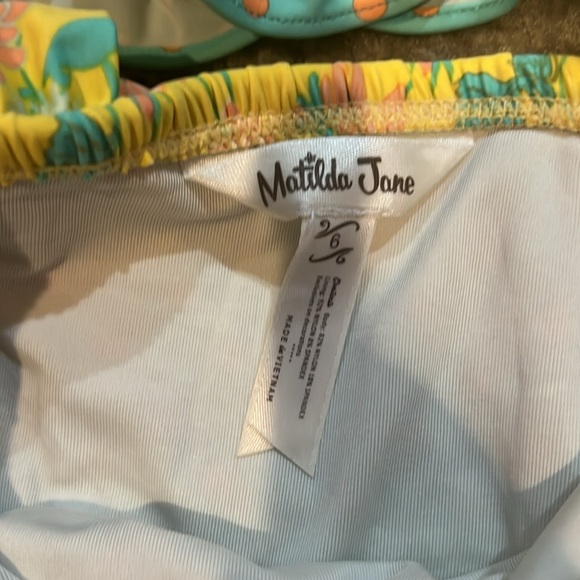 Matilda jane size 6 bathing suit so super soft - Picture 2 of 4